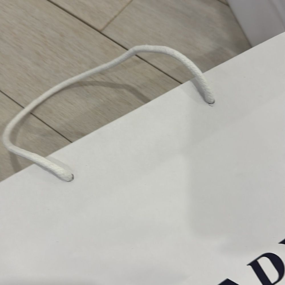 NEW Prada shopping bag - Picture 4 of 5